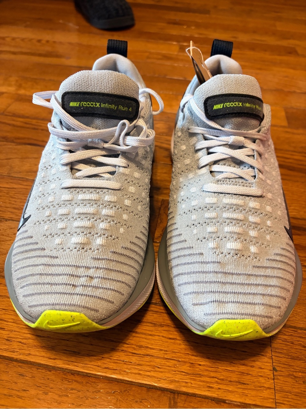 Nike kids React Infinity Run 4 Light Grey with Neon Yellow Accents